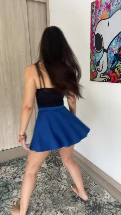 the first 3 who sub to my OnlyFans will get a special video 🌋