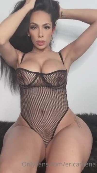 Erℹca Ⓜ️en@ (View CaesarsWorld for more content)