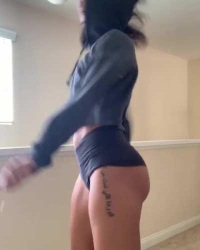 Brittany Renner Twerking Her Phat Ass