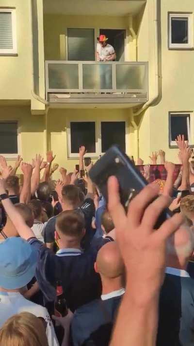 Hans with the supply Drops for the Terrys