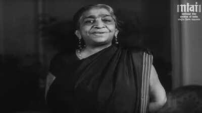 Noted Poetess & Freedom Fighter Sarojini Naidu fondly known as the 'Nightingale of India' appeared in the Hindi version(1947) of the Tamil film Meera(1945) to introduce M.S Subbulakshmi