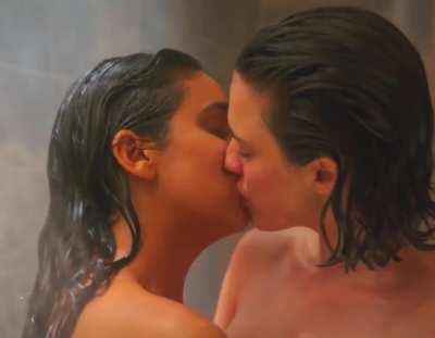 Margaret Qualley and Geraldine Vishwanathan 