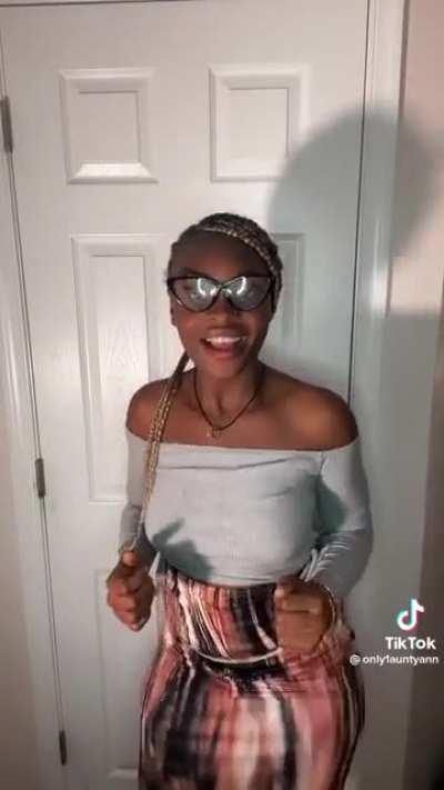 She Just Wanna Rock(Part 2)