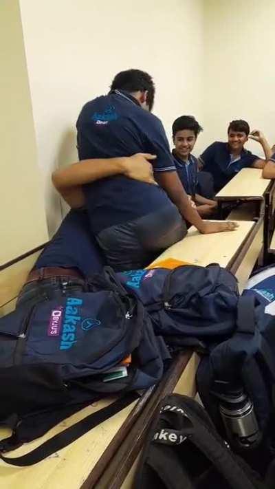 AFC: Aakash Fighting Championship IIT nahi to UFC sahi!