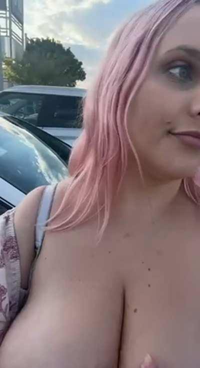 Showing off my curvy body in public