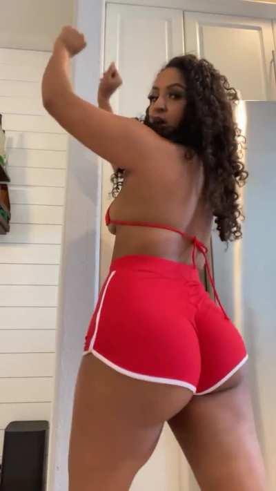 Clementine (@clementinexox)