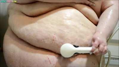 Violet In The Shower 2019