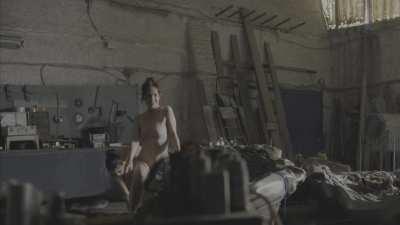 [Topless] [Bush] [Pussy] Tanaya Beatty & Nadia Litz in Crimes of the Future (2022)