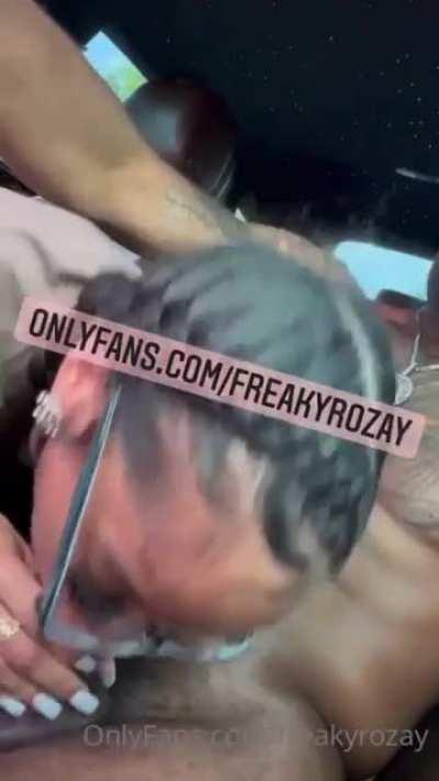 Selling all ppv vids half off so you don’t gotta pay her full price 🤝