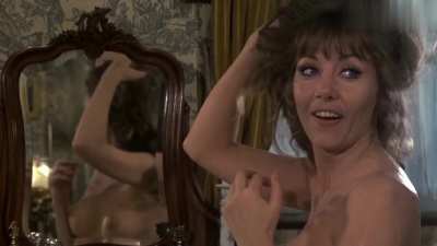 Ingrid Pitt & Madeline Smith (The Vampire Lovers, 1970)