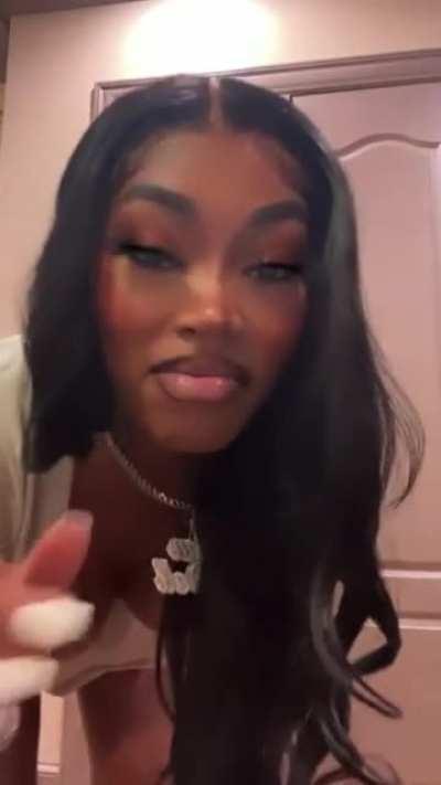 iG Live Twerk 🍑🍒♡