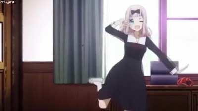 Shuba dances along with Chika