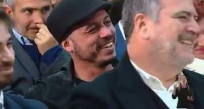 Me parece que el presidente pasa mucho tiempo en pornhub