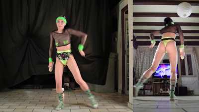 A nice dance workout in old-fashionned workout clothes