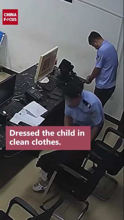 Police officers showing kindness to the child