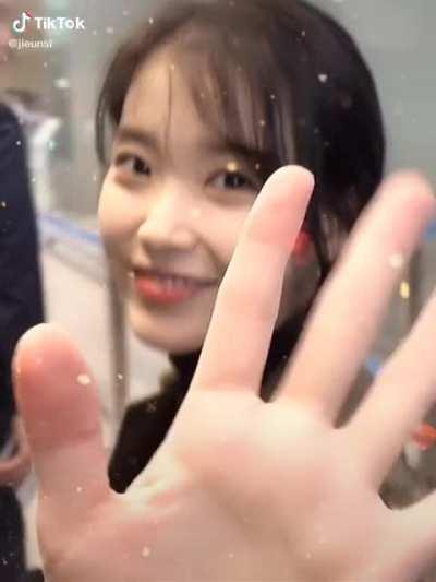 IU