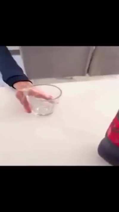 I am placing blocks and shit cuz I'm in fucking Minecraft