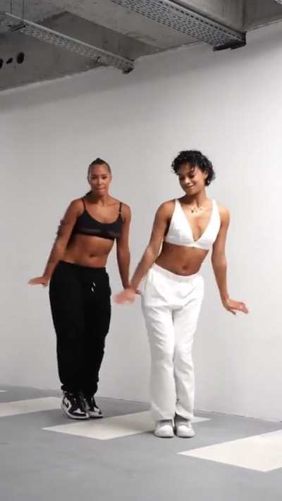 Between these 2 who got the better belly for raspberries?