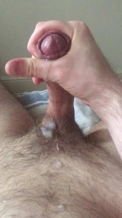 Releasing my big creamy load. 🇬🇧💦