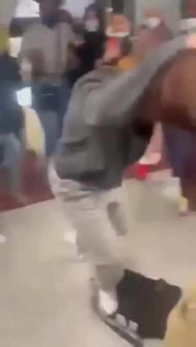 Girl fights gay guy because gay dude gave her bf a bj.