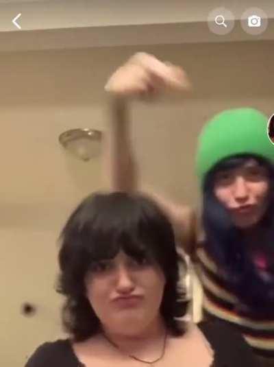 “I can sing too” 💁🏻‍♀️💁🏻‍♀️💁🏻‍♀️