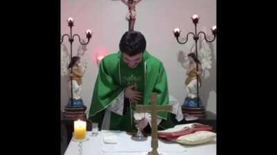 Priest has a ''laugh crisis'' during live