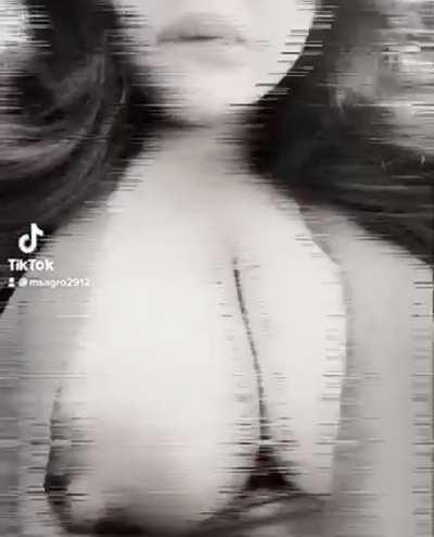 Daddy, I can be your sugar when you're fiendin' for that sweet spot. 🍬