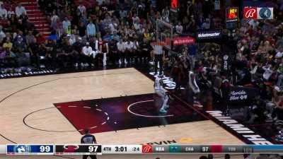 [Highlight] Gobert with a block on Adebayo; Anthony Edwards slams it down on the other end!