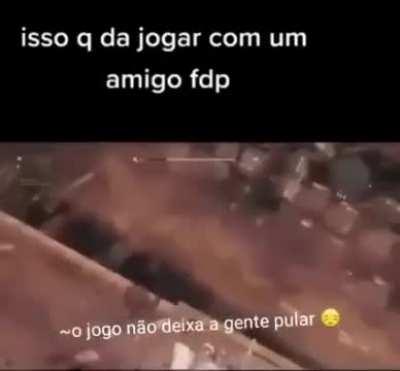 Com um amigo desse, quem precisa de inimigos