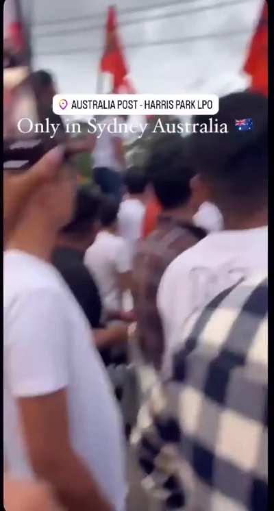 Meanwhile In Australia 🇦🇺 