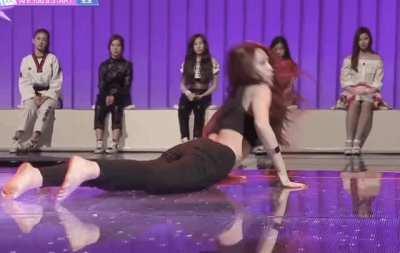 i could watch Momo all day...