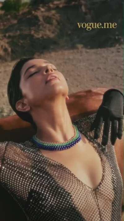 She is killing it!🥵💦 Deepika Padukone for Vogue Arabia 🔥
