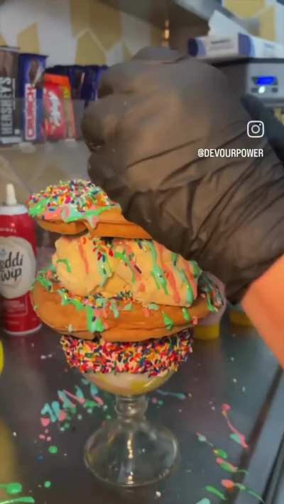 I call upon the great Tommynfg to help me finish