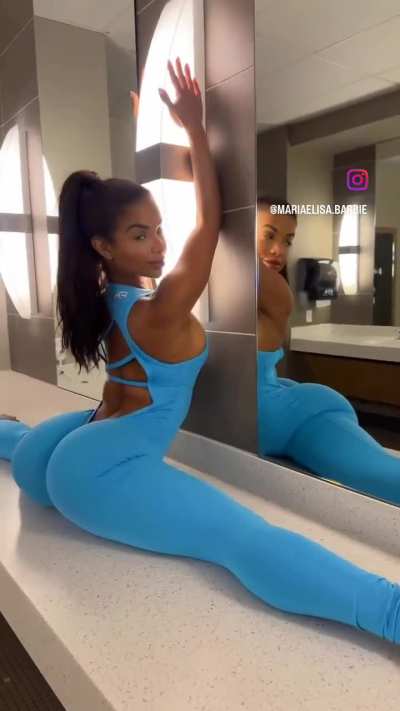 The split with the booty flexing is always undefeated