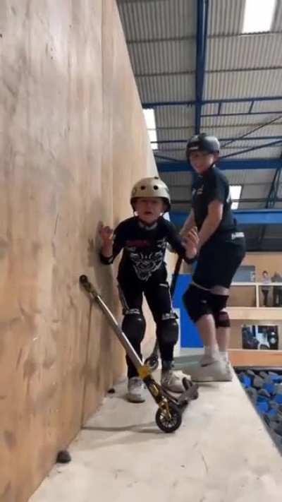 This 10 year old kid had done the feat in October 2021. He and his parents are very moved. Screams of joy can be heard