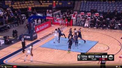 [Highlight] Grayson Allen blocks Donovan Mitchell