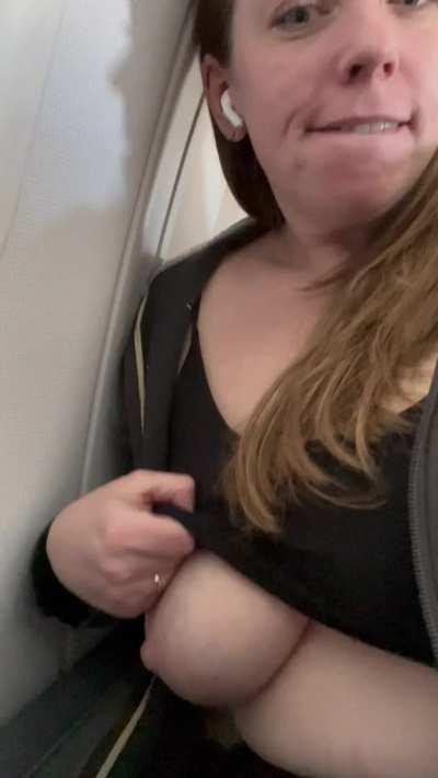 Was such a rush doing this with a stranger in my row! [gif]