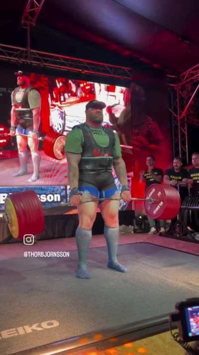 Hafthor has broken the deadlift record with 505 Kg