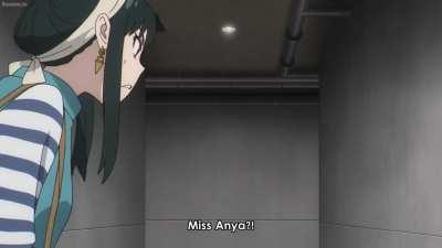 Anya is being kidnapped!