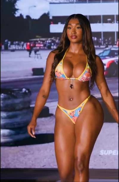 Tavi Lampkin - Color Super, Miami Swim Week 2025 (normal and SloMo)