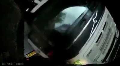 i will just enter this tunnel with my big truck full steam ahead, WCGW