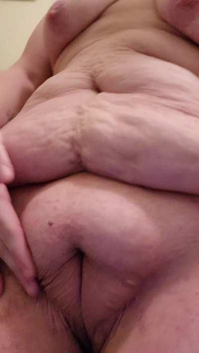 Chubby mom of 2, would you? :) [31F]