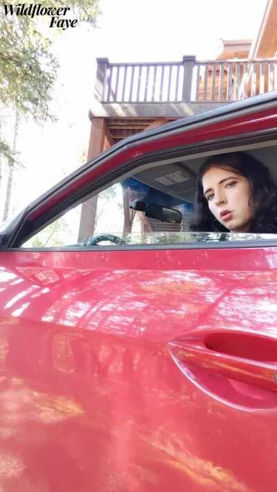 Come quick, I have a surprise to show you😘 onlyfans.com/WildflowerFaye