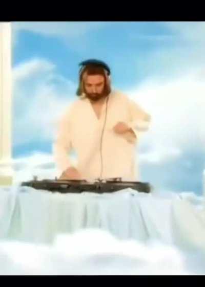 I can see him too…