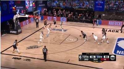 [Highlight] Murray splits the D again and spins in the paint for the pretty finish around Gobert