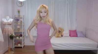 Old streams were the best and hotter! And they were free! Remember them on panda tv!