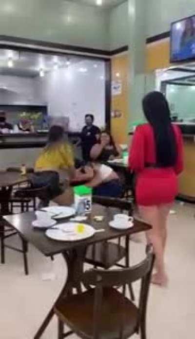 Porradaria, Lanche com fritas e Política, isso representa mais nosso Brasil que SAMBA e FUNK