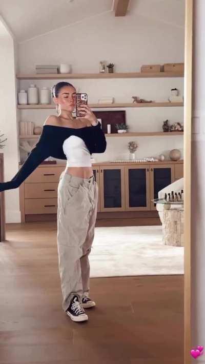 Mirror Selfie [new IG story]