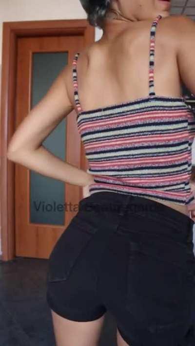 stripping off just in case you were curious to see how my naked body looks