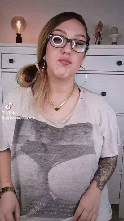 🎶Sucking on my titties 🎶